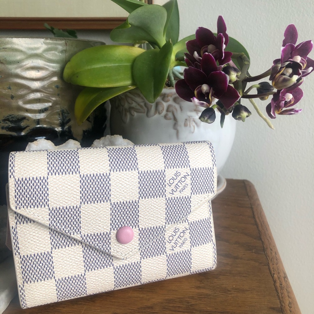 wallet Damier Azur NWOT
